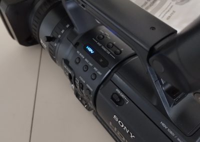2004 Sony Handycam Digital HD Vodeo Camera Recorder HDR-FX1 - 57630286 94f6 4818 92c9 48f395f05abd